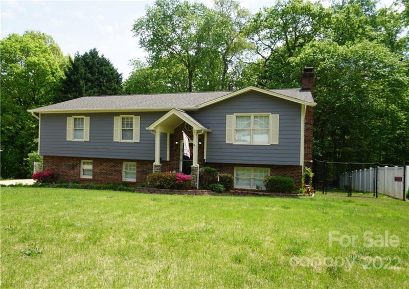 1157 Hidden Creek Circle