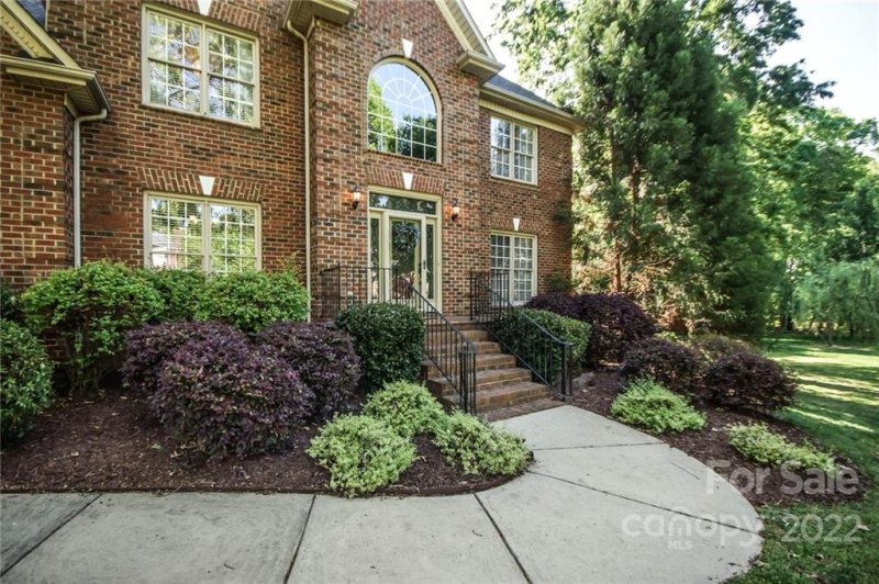 Property image 3 at 9705 Ashmore Lane, Harrisburg, NC 28075