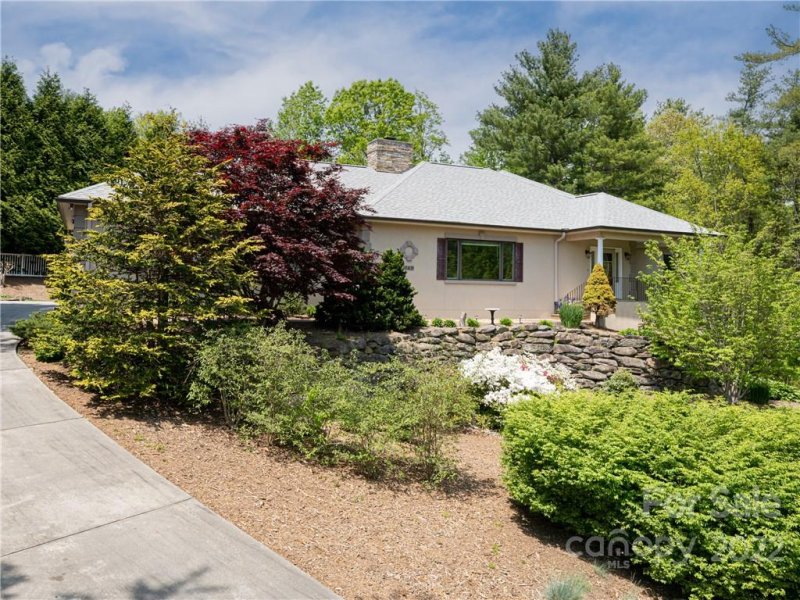 Property image 2 at 649 Rickel Drive, Hendersonville, NC 28739