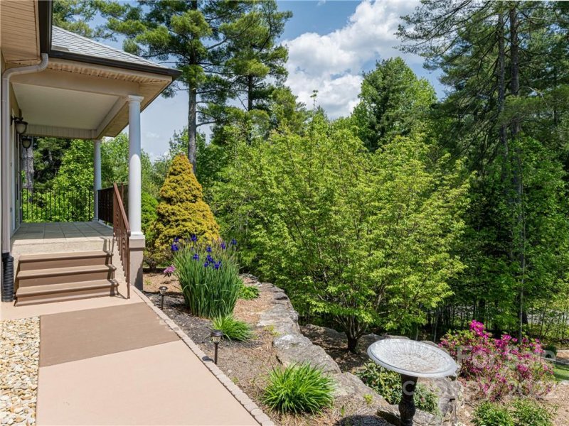 Property image 4 at 649 Rickel Drive, Hendersonville, NC 28739