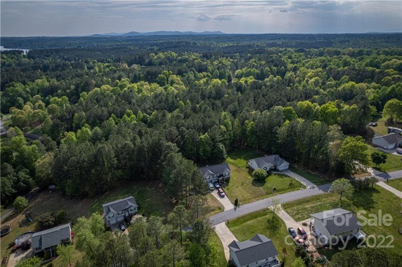 Property image 4 at 4985 Addison Lane, Hickory, NC 28601