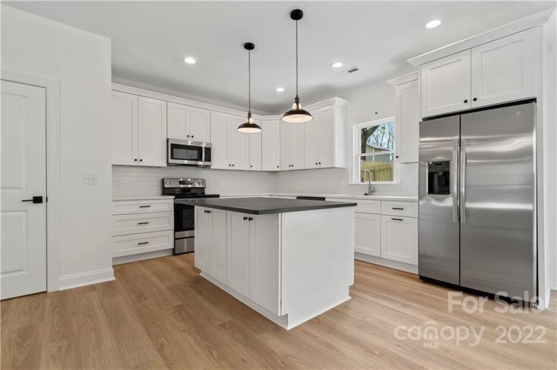 Property image 4 at 4116 Rutgers Avenue, Charlotte, NC 28206