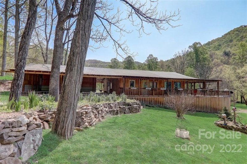 1813 Cedar Creek Farm Road