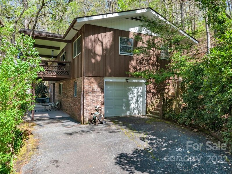 Property image 3 at 475 Pinewood Drive, Waynesville, NC 28786