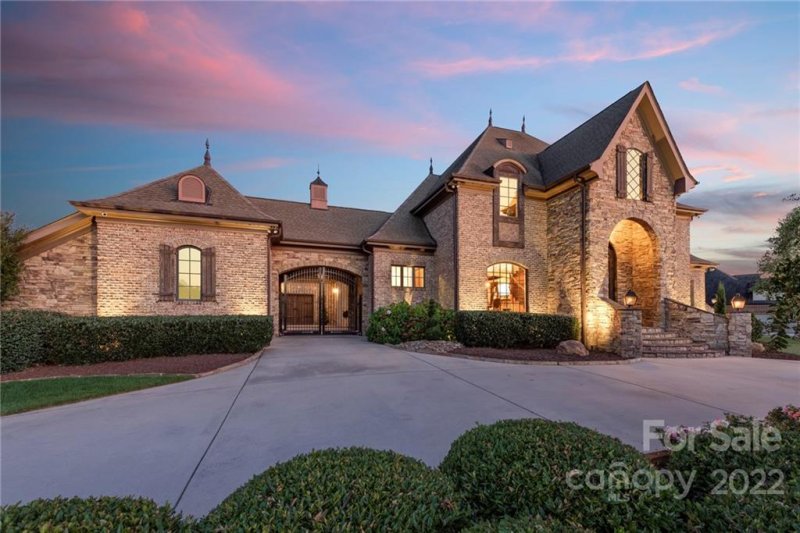 232 Wellington Estates Drive