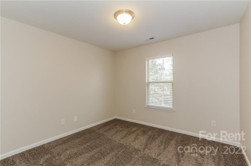 Property image 4 at 3520 Draycott Avenue, Charlotte, NC 28213