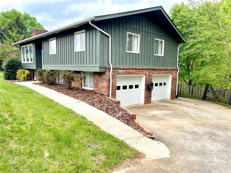 Property image 2 at 160 Forsythia Lane, Clyde, NC 28721