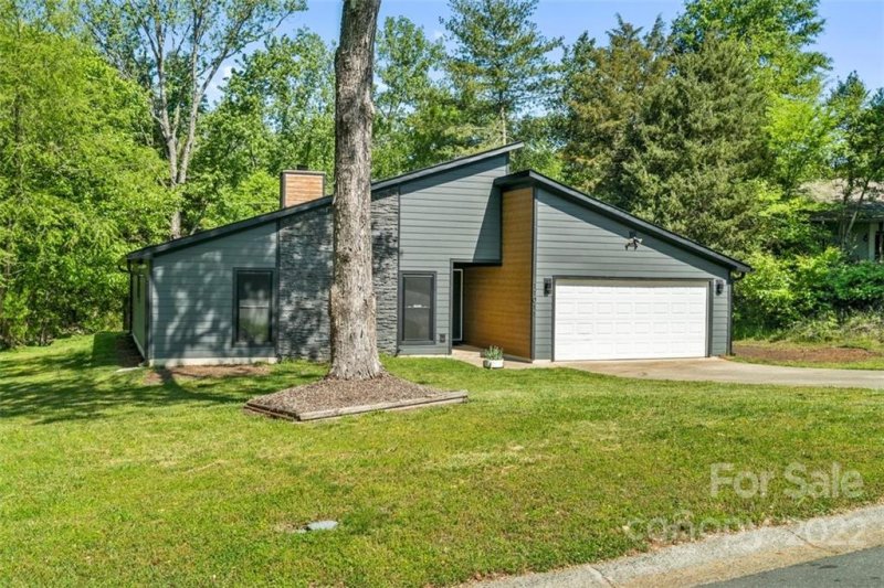 Property image 3 at 11011 Vista Haven Drive, Charlotte, NC 28226