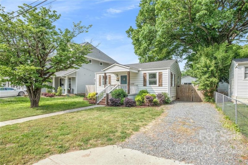 Property image 2 at 1509 Downs Avenue, Charlotte, NC 28205