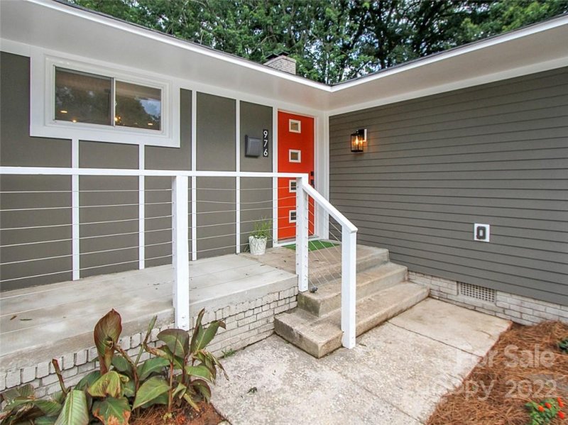 Property image 4 at 976 Blackberry Circle, Charlotte, NC 28209
