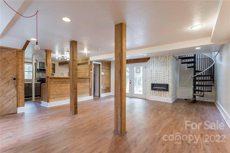 Property image 3 at 1275 S Lakeside Drive, Hendersonville, NC 28739