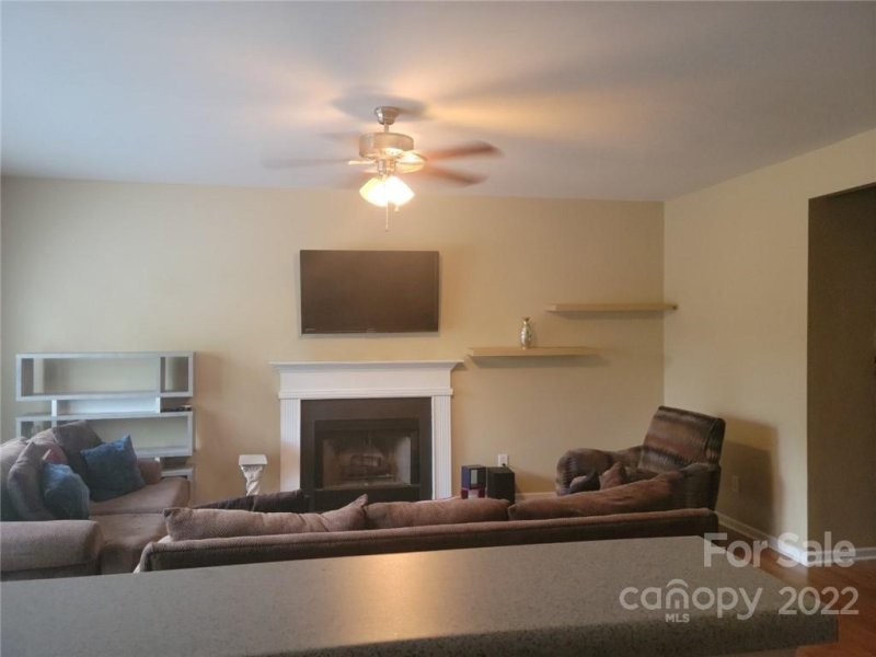 Property image 2 at 910 Coach House Court, Rock Hill, SC 29730