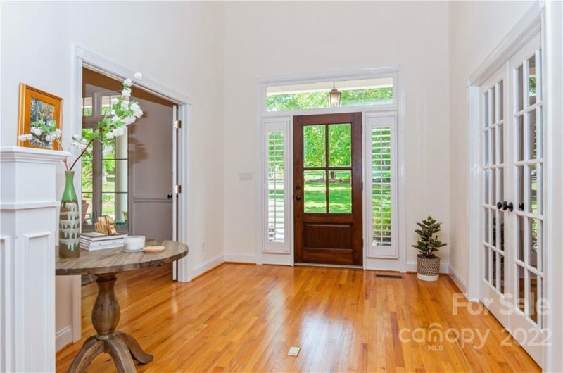 Property image 4 at 7015 High Oaks Drive, Matthews, NC 28104