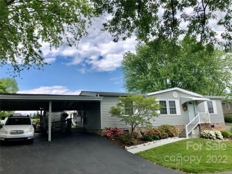 300 Meadowbrook Court