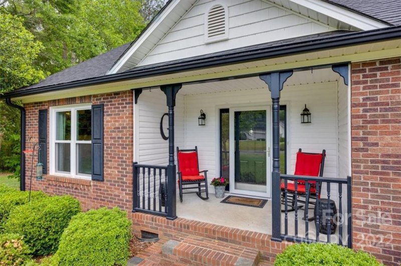 Property image 3 at 120 Felix Lane, York, SC 29745