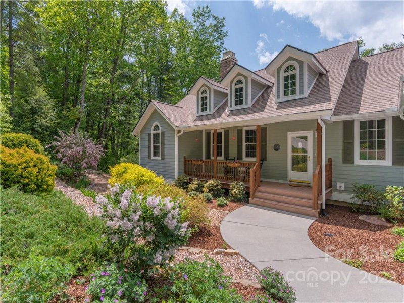 Property image 2 at 6 Ridgebourne Way, Flat Rock, NC 28731