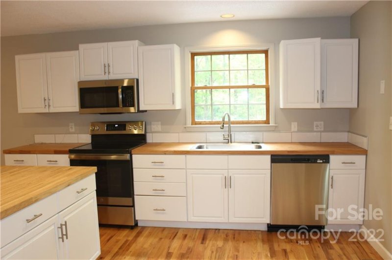 Property image 5 at 1 Partridge Lane, Weaverville, NC 28787