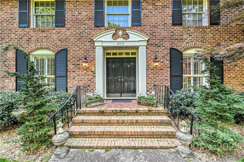 Property image 2 at 2212 Valencia Terrace, Charlotte, NC 28226