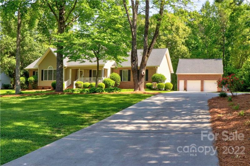 Property image 2 at 327 Faith Road, Mooresville, NC 28115