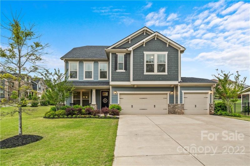 4009 Thames Circle