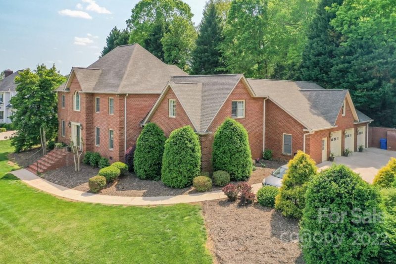 145 Country Woods Drive