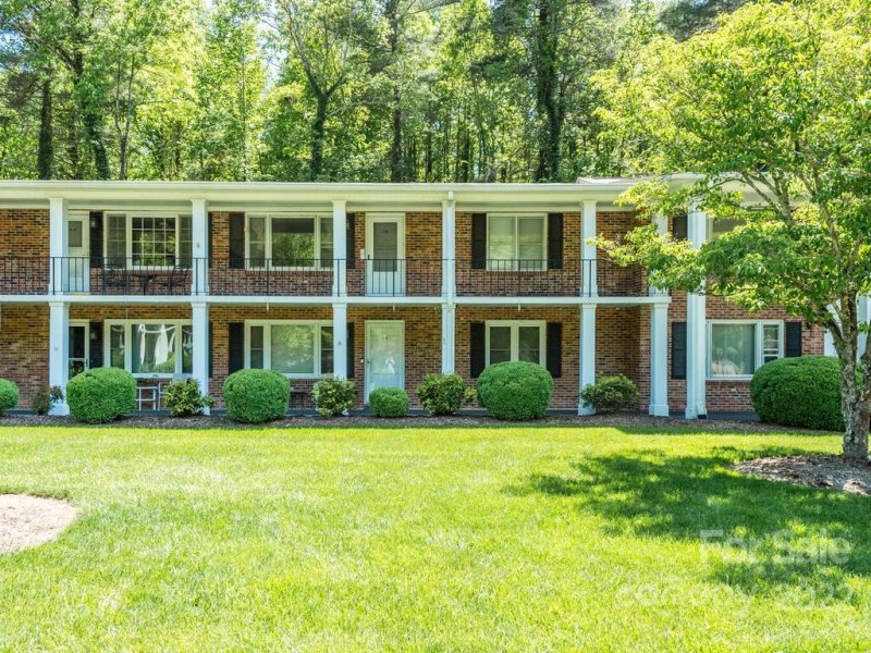 Property image 2 at 102 Boyd Drive, Flat Rock, NC 28731