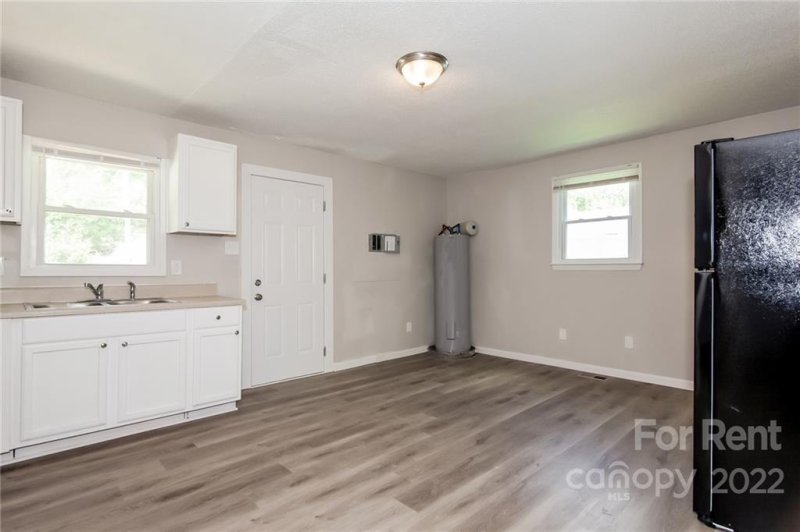 Property image 4 at 2031 S Pine Drive, Gastonia, NC 28054