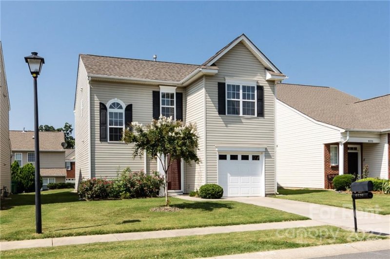 Property image 2 at 9329 Longstone Lane, Charlotte, NC 28277