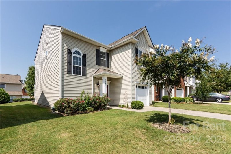 Property image 3 at 9329 Longstone Lane, Charlotte, NC 28277