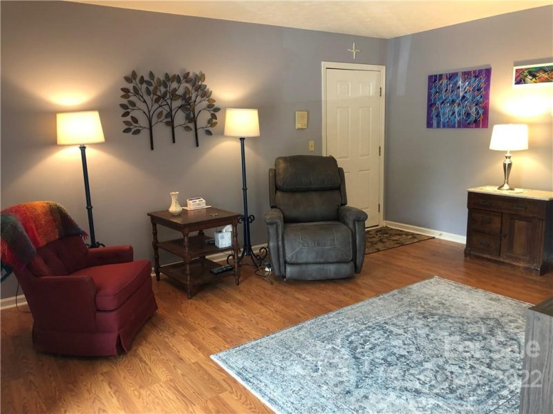 Property image 2 at 1735 B Haywood Manor Drive, Hendersonville, NC 28791