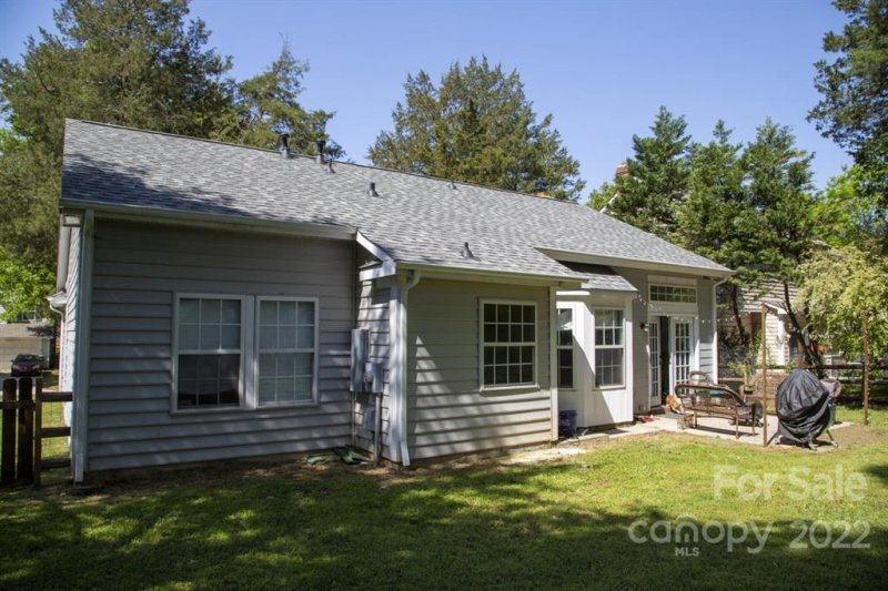 Property image 3 at 2814 Bricker Drive, Charlotte, NC 28273