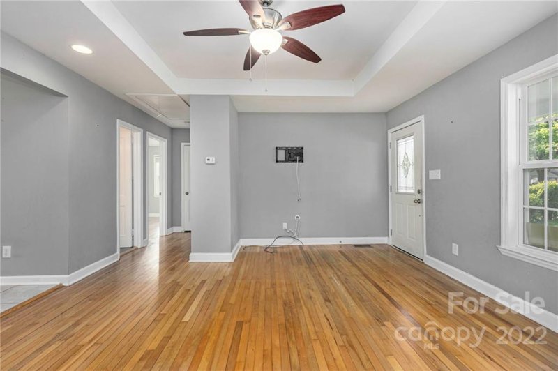 Property image 3 at 1712 E 35th Street, Charlotte, NC 28205