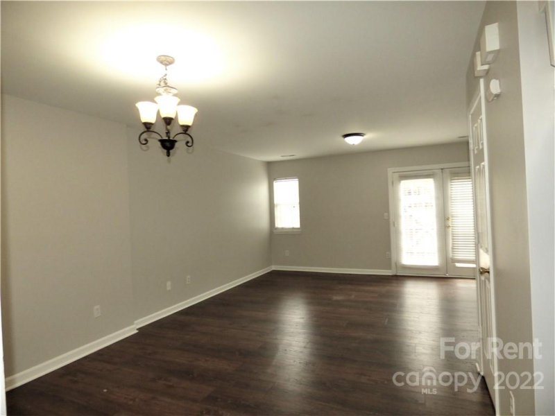 Property image 5 at 3856 Mosscroft Lane, Charlotte, NC 28215