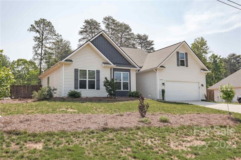 Property image 3 at 4868 Slanting Bridge Road, Sherrills Ford, NC 28673