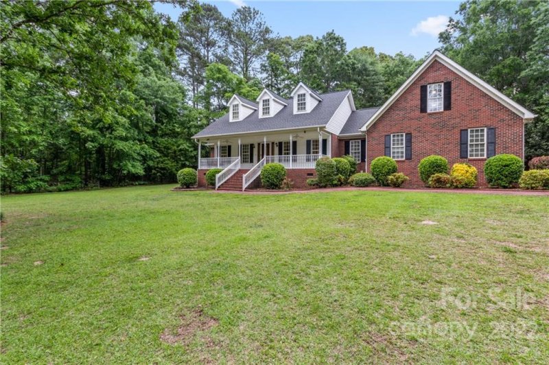 Property image 2 at 3579 Victorian Hills Drive, Richburg, SC 29729