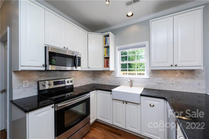 Property image 4 at 11727 Hawick Valley Lane, Charlotte, NC 28277