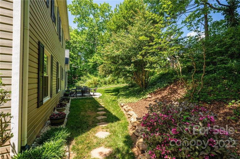 Property image 3 at 929 43rd Avenue Court, Hickory, NC 28601