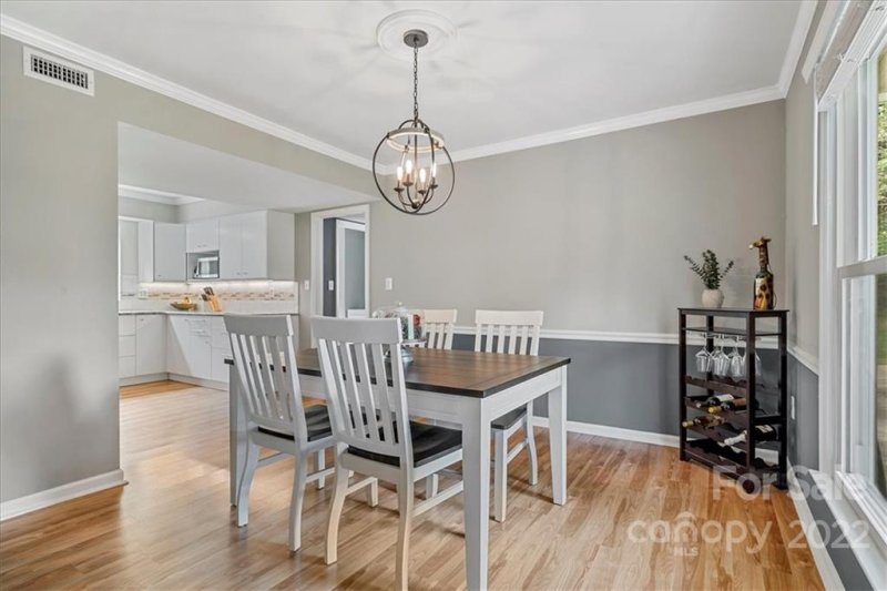 Property image 4 at 2715 Heidleburg Lane, Charlotte, NC 28210