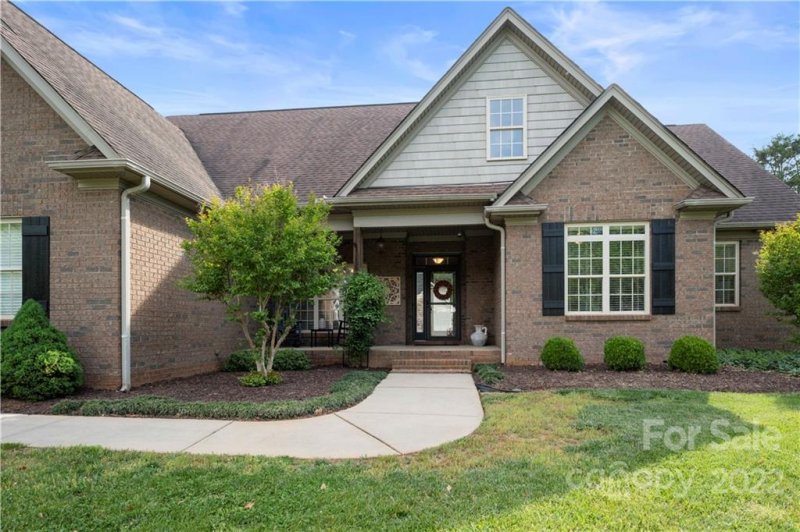 Property image 3 at 3243 Stonemill Path, Sherrills Ford, NC 28673