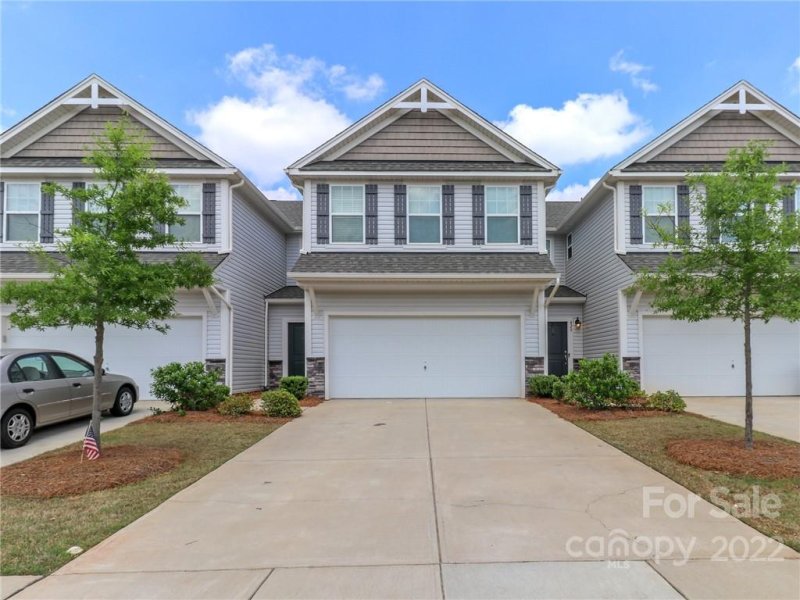 430 Tayberry Lane