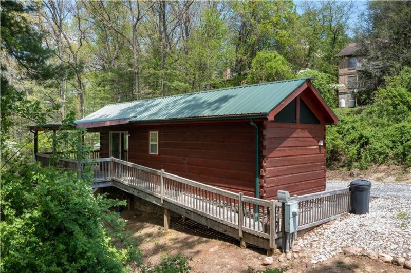 Property image 4 at 623 Overlook Drive, Spruce Pine, NC 28777