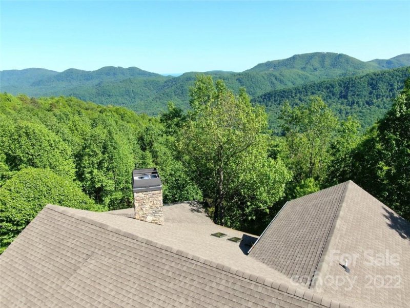Property image 2 at 12 Tanager Lane, Black Mountain, NC 28711