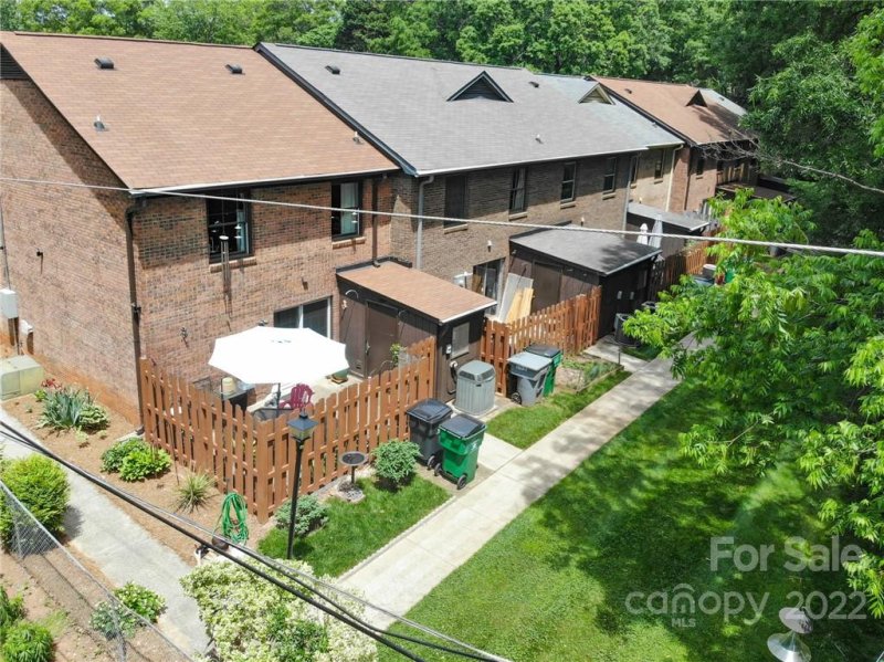 Property image 3 at 1501 Lansdale Drive, Charlotte, NC 28205