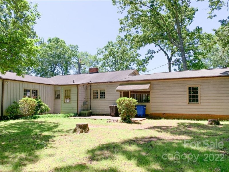 Property image 3 at 320 Euclid Avenue, Statesville, NC 28677