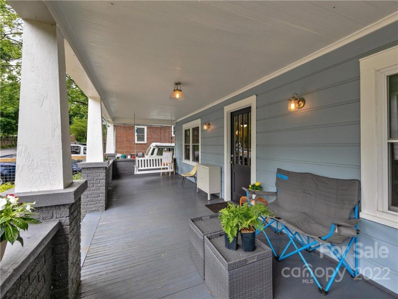 Property image 5 at 201 Brucemont Circle, Asheville, NC 28806