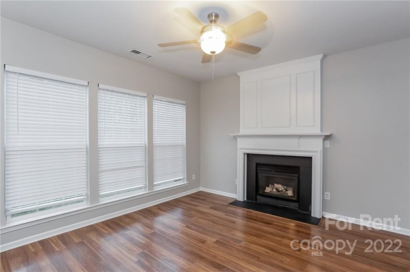 Property image 3 at 10456 Roundleaf Drive, Charlotte, NC 28213