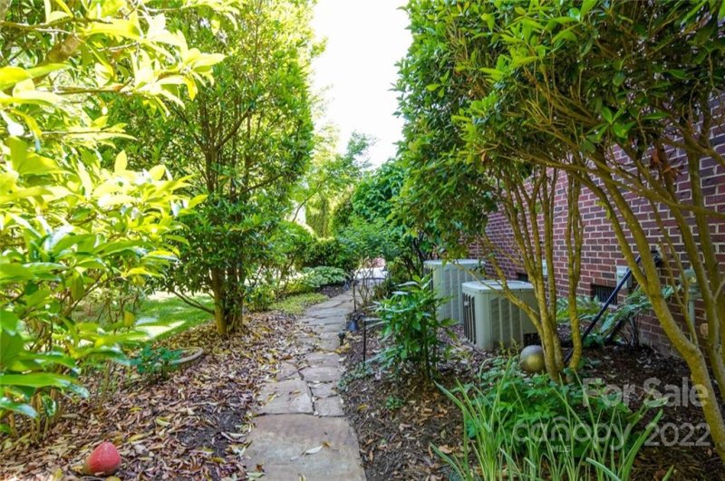 Property image 4 at 4733 Mcdade Lane, Gastonia, NC 28056