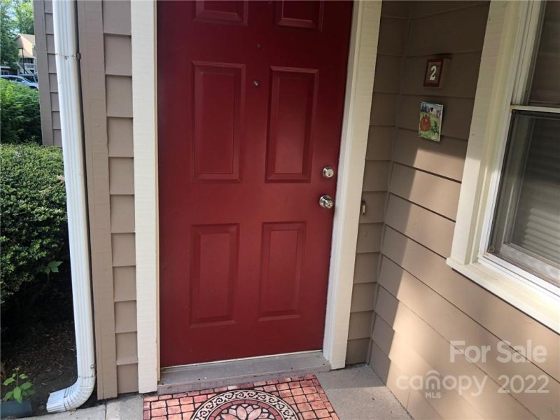 Property image 3 at 2 Willow Tree Run, Asheville, NC 28803