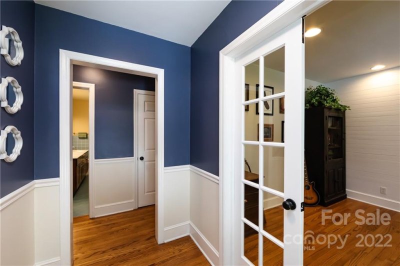 Property image 4 at 1612 Oline Place, Charlotte, NC 28212