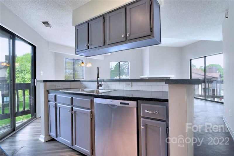 8121 Cedar Glen Drive